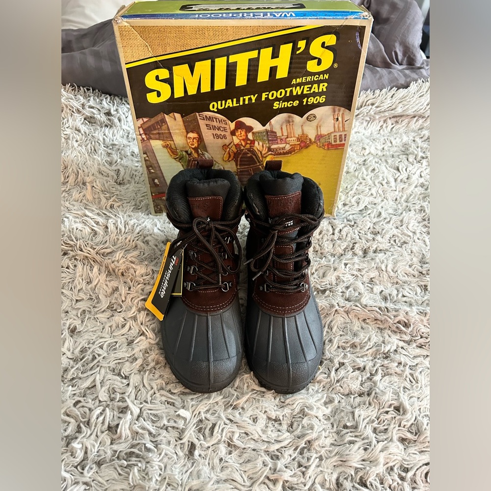 Smith’s American Quality Footwear since 1906 snow/winter boots, Size 7 NWT